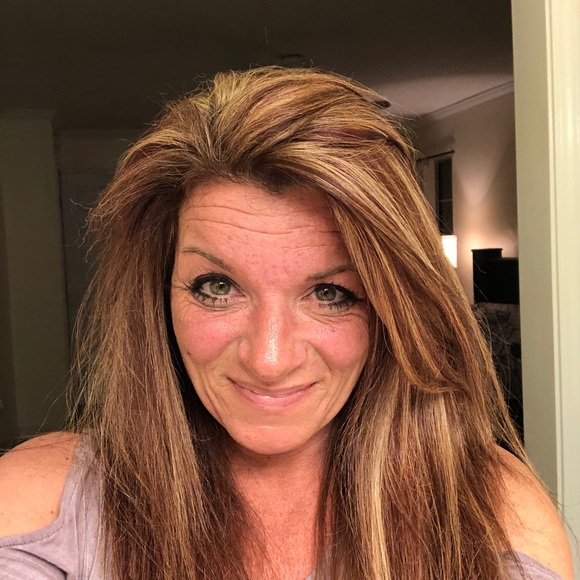 Meet your Posher, Billie - Picture 1 of 1